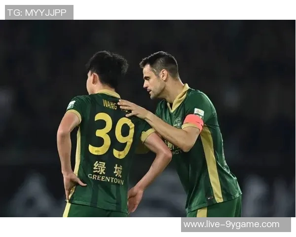 弗兰克赞扬球员们展现出强大精神意志为球队赢得胜利感到无比自豪